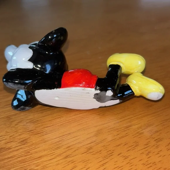 Disney Productions Mickey Mouse Vintage Ceramic Figurine Made In Japan - Picture 7 of 8